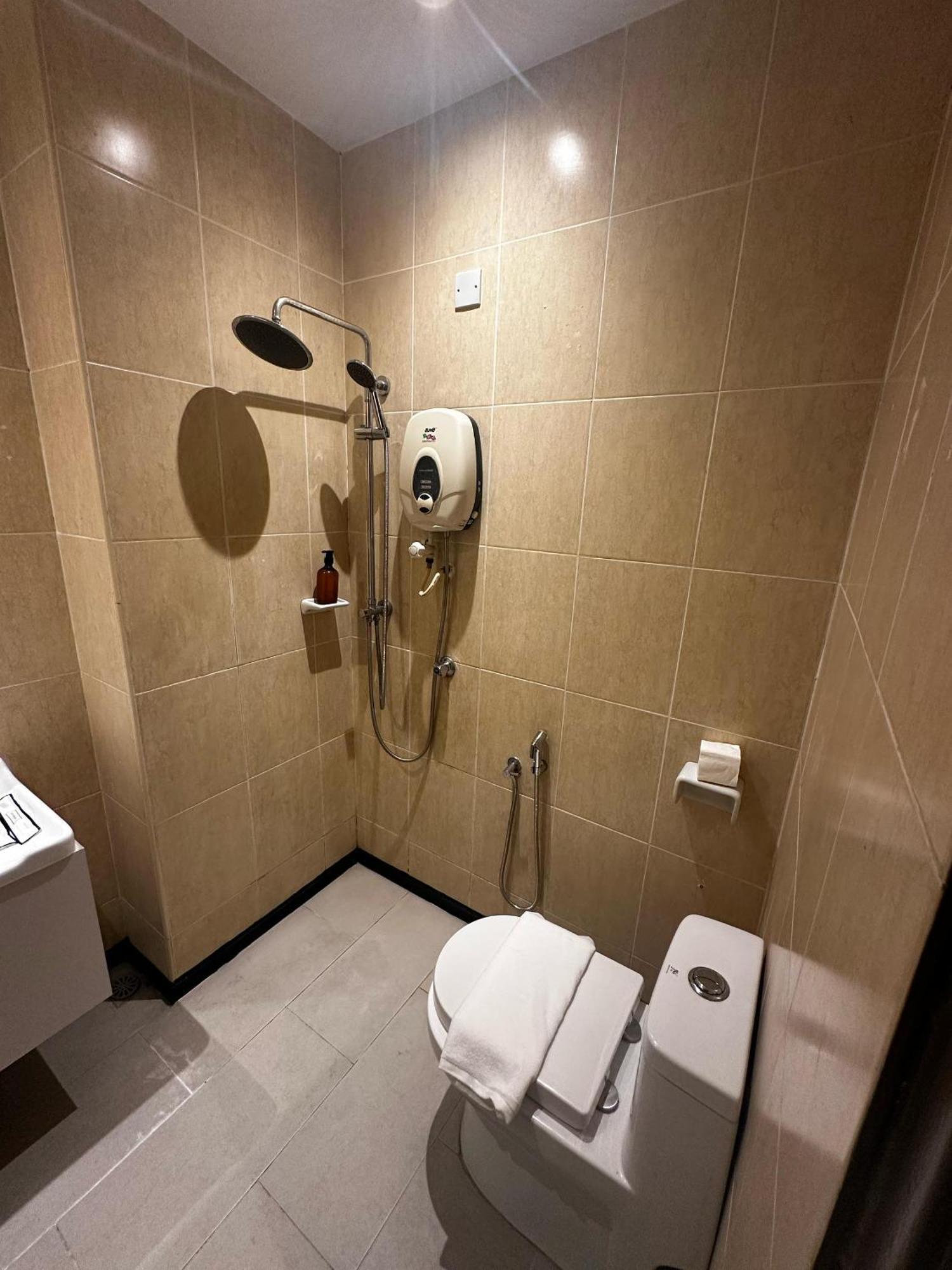 Kingston 12 - Jalan Raja Laut, Kl Hotel Kuala Lumpur